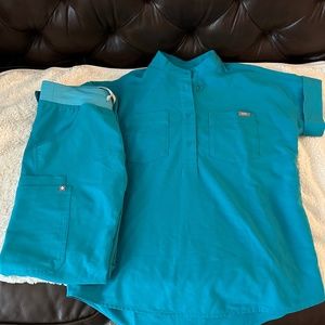 Figs technical collection in Teal Top